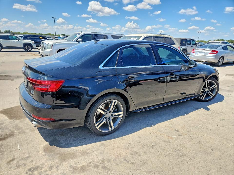 Photo 3 from auction – 2017 AUDI A4 with VIN WAUENAF4XHN005712