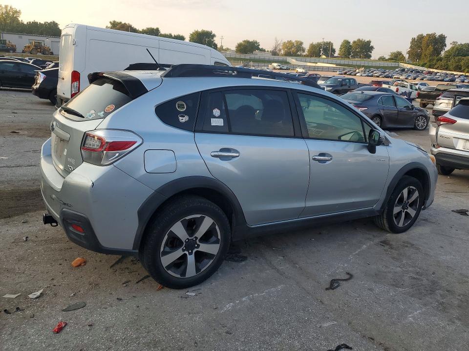 Photo 3 from auction – 2015 SUBARU XV CROSSTREK with VIN JF2GPBCC3FH216125