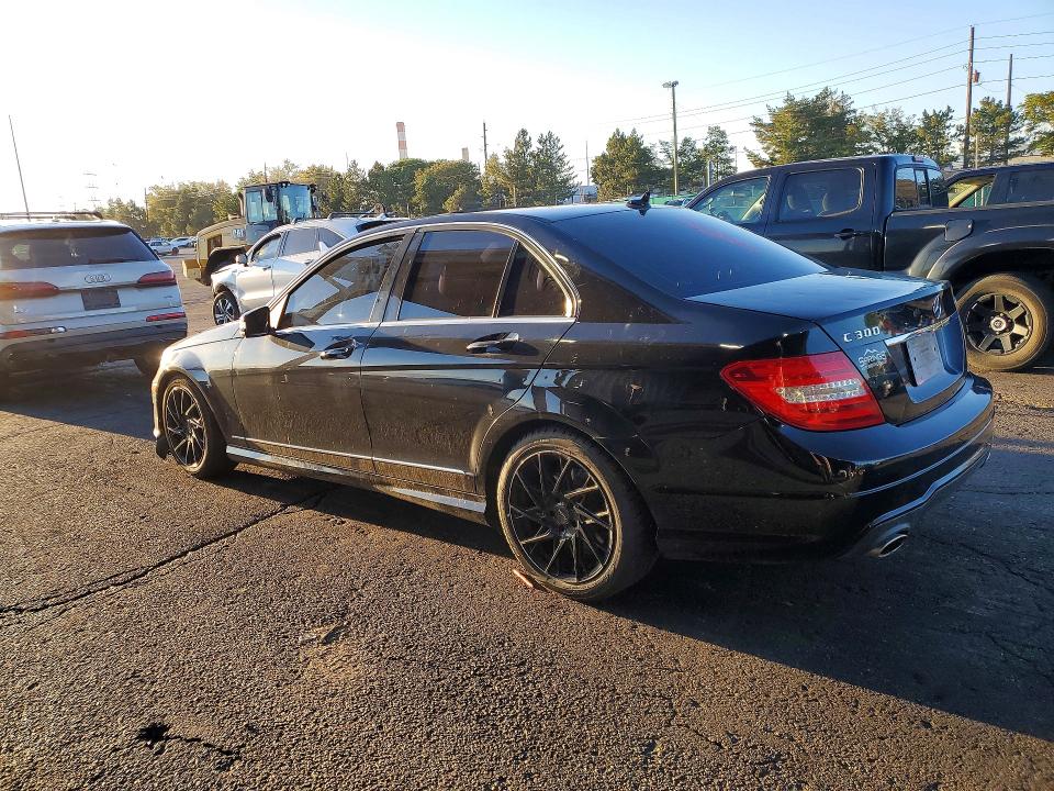 Photo 2 from auction – 2012 MERCEDES-BENZ C with VIN WDDGF8BB9CR202027
