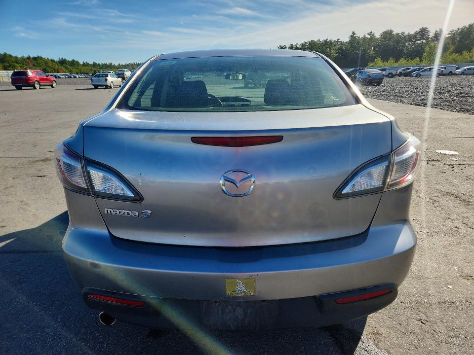Photo 6 from auction – 2010 MAZDA 3 with VIN JM1BL1SG3A1146002
