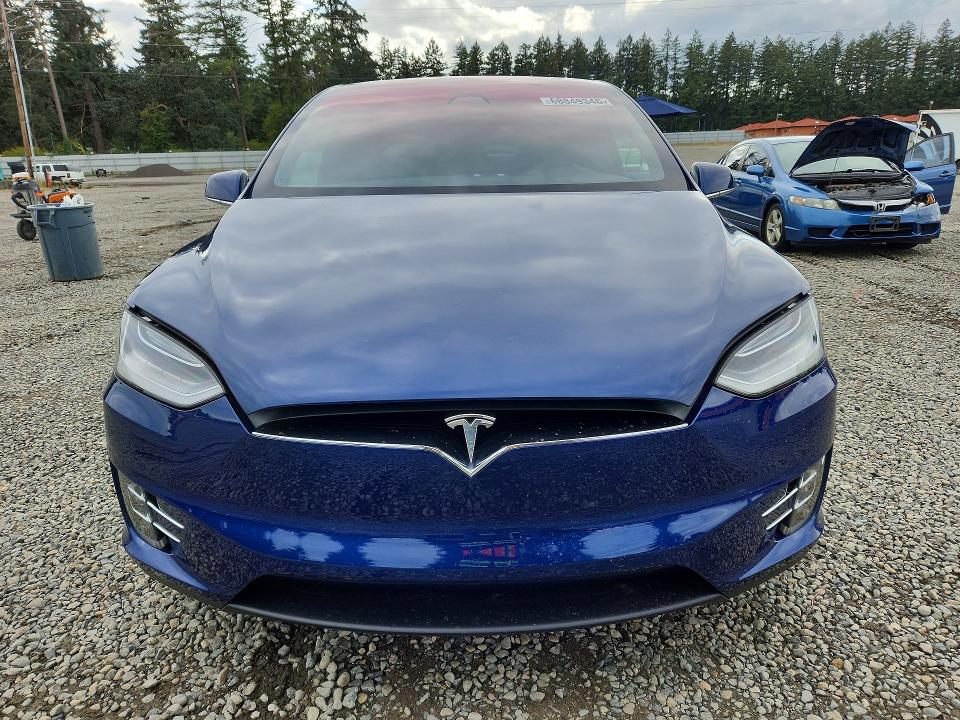 Photo 5 from auction – 2017 TESLA MODEL X with VIN 5YJXCAE26HF047682