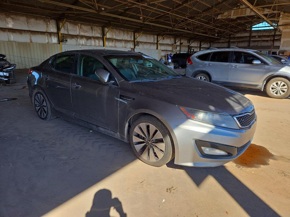 Снимка 4 от търг – 2012 KIA OPTIMA с VIN 5XXGR4A64CG002271