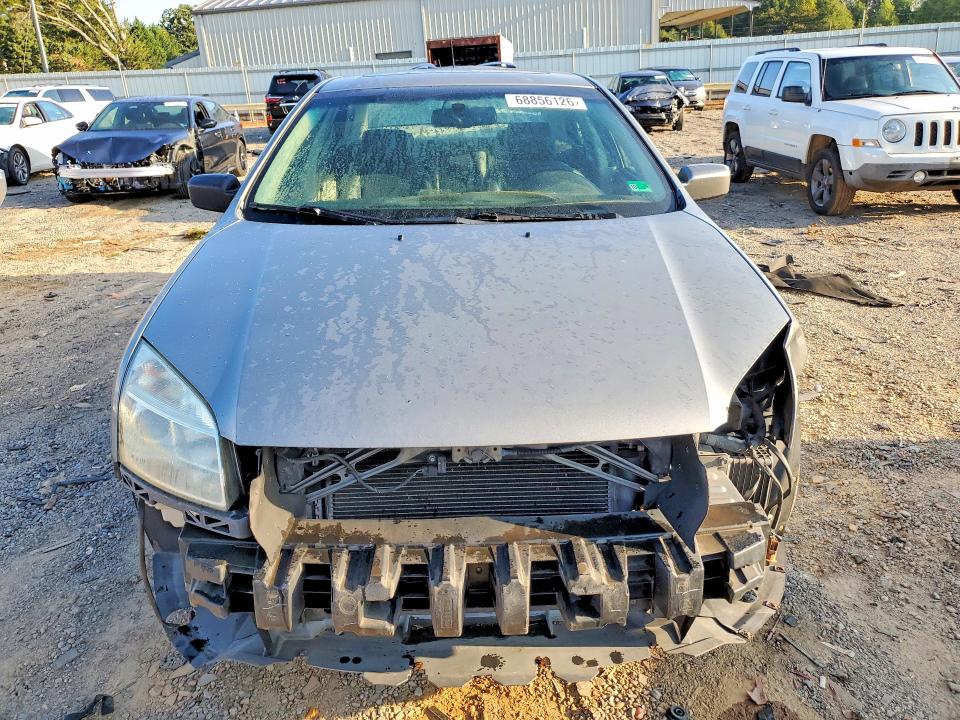 Photo 5 from auction – 2008 MERCURY MILAN with VIN 3MEHM08168R635822