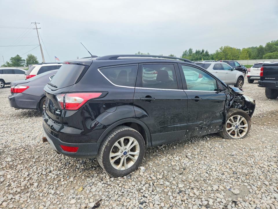 Снимка 3 от търг – 2017 FORD ESCAPE с VIN 1FMCU9G98HUD39504