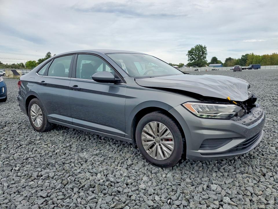 Photo 4 from auction – 2019 VOLKSWAGEN JETTA with VIN 3VWC57BUXKM087023