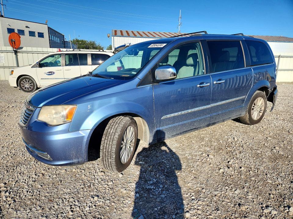 2012 CHRYSLER TOWN & COUNTRY - Търг №68964696
