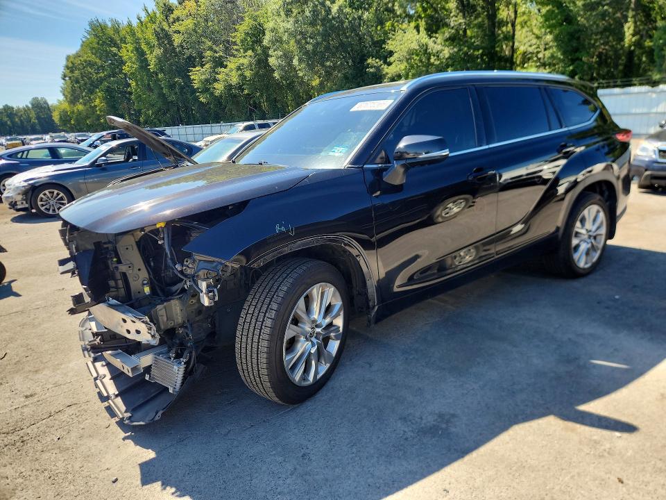 TOYOTA HIGHLANDER 2020 with VIN 5TDDZRBH3LS010408 - Photo from auction