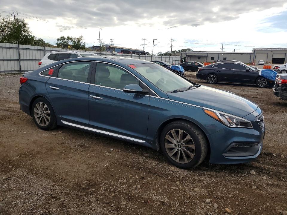 Снимка 4 от търг – 2015 HYUNDAI SONATA с VIN 5NPE34AF4FH139471