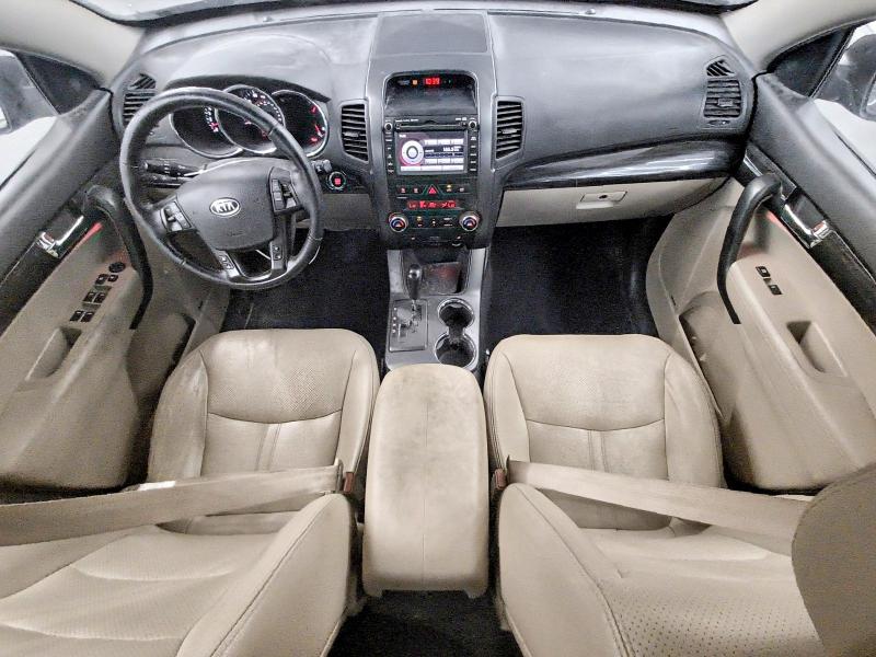 Foto 8 de la subasta – 2011 KIA SORENTO con VIN 5XYKUDA25BG044982