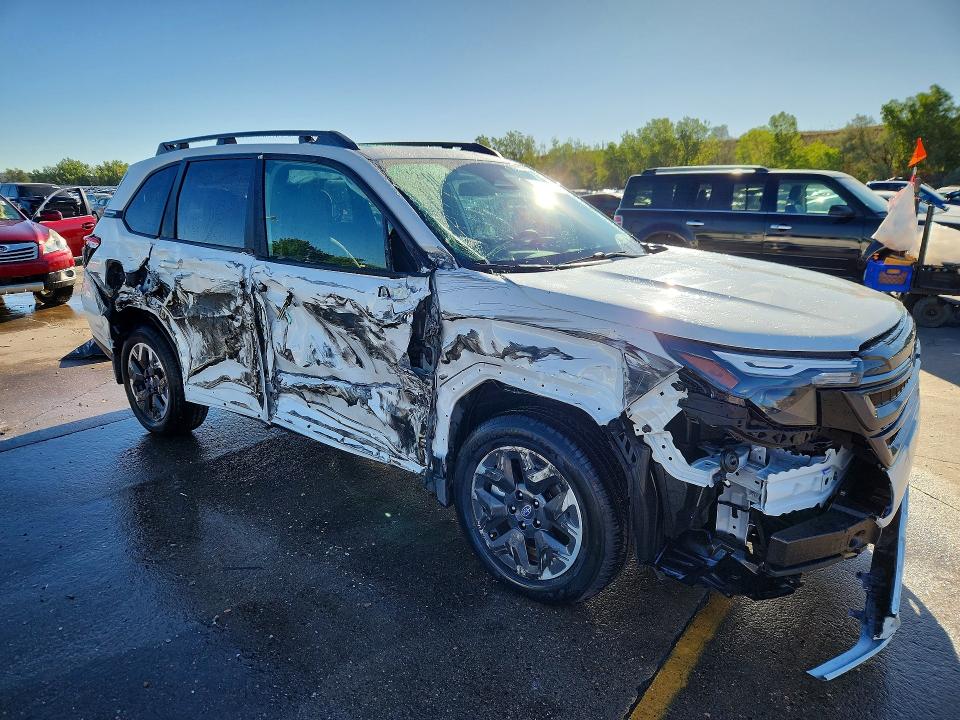 Photo 4 from auction – 2026 SUBARU FORESTER with VIN 4S4SLDD67T3009329