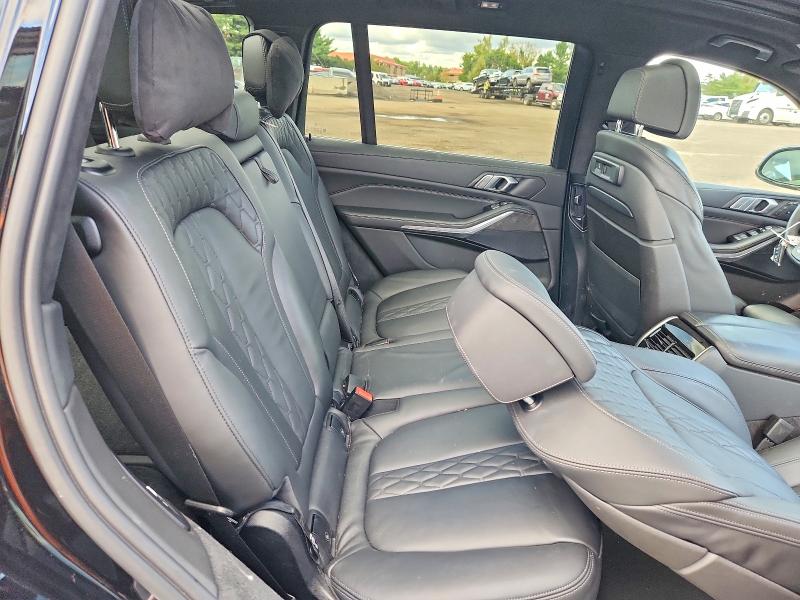 Zdjęcie 11 z aukcji – 2022 BMW X7 z VIN 5UXCW2C07N9M34792