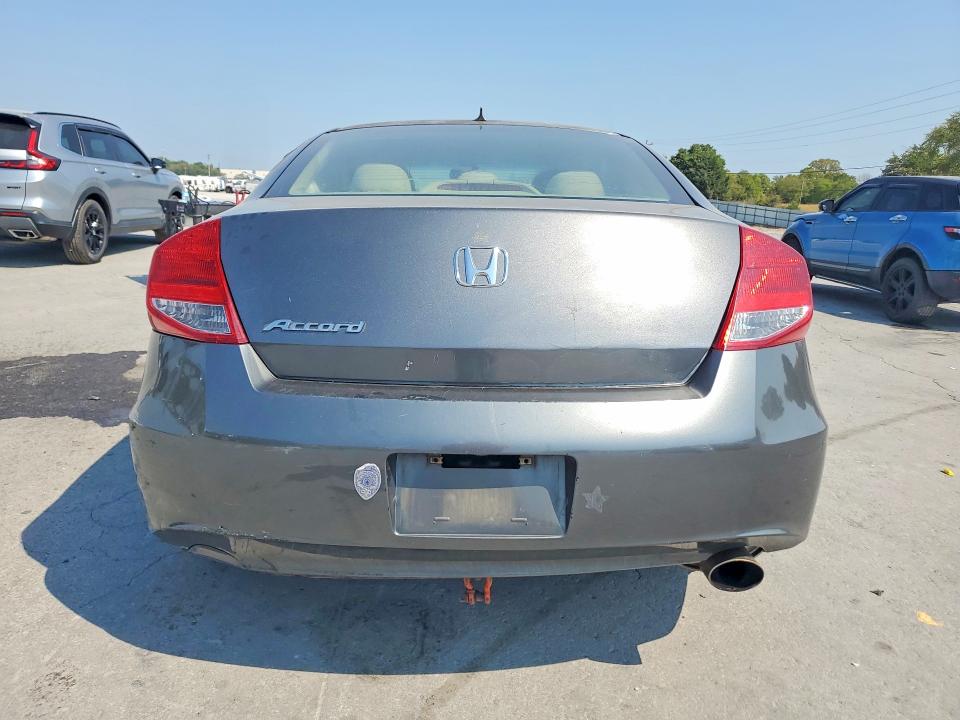 Photo 6 from auction – 2012 HONDA ACCORD with VIN 1HGCS1B39CA020574