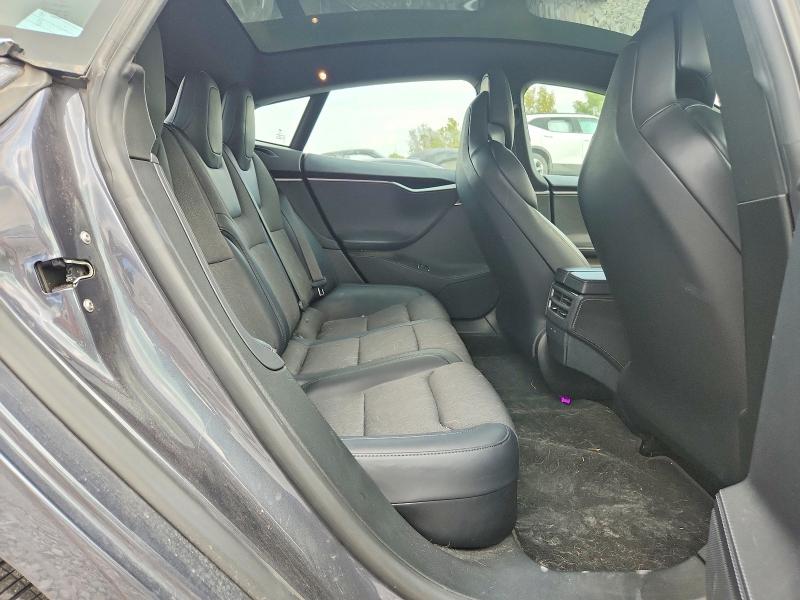 Foto 10 de la subasta – 2018 TESLA MODEL S con VIN 5YJSA1E21JF289186