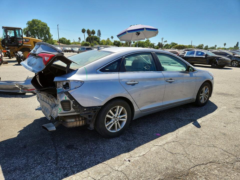 Photo 3 from auction – 2017 HYUNDAI SONATA with VIN 5NPE24AA1HH508264