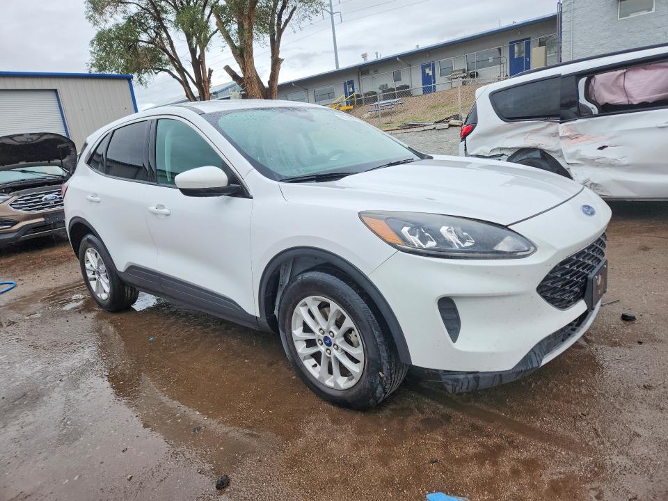 Photo 4 from auction – 2021 FORD ESCAPE with VIN 1FMCU9G66MUA83525