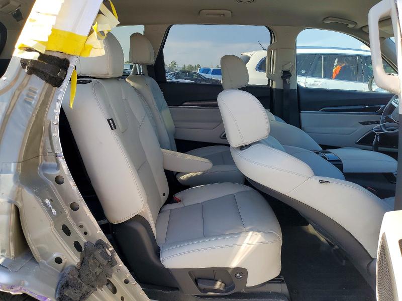 Photo 11 from auction – 2023 KIA TELLURIDE with VIN 5XYP64GC2PG351677