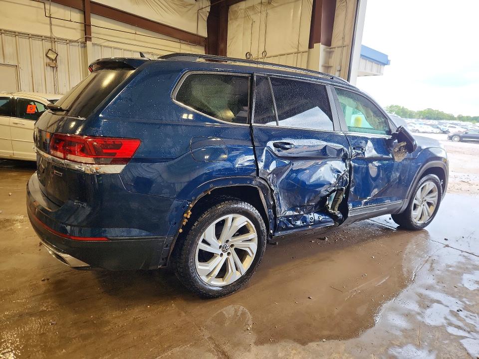 Photo 3 from auction – 2021 VOLKSWAGEN ATLAS with VIN 1V2HR2CA2MC553518
