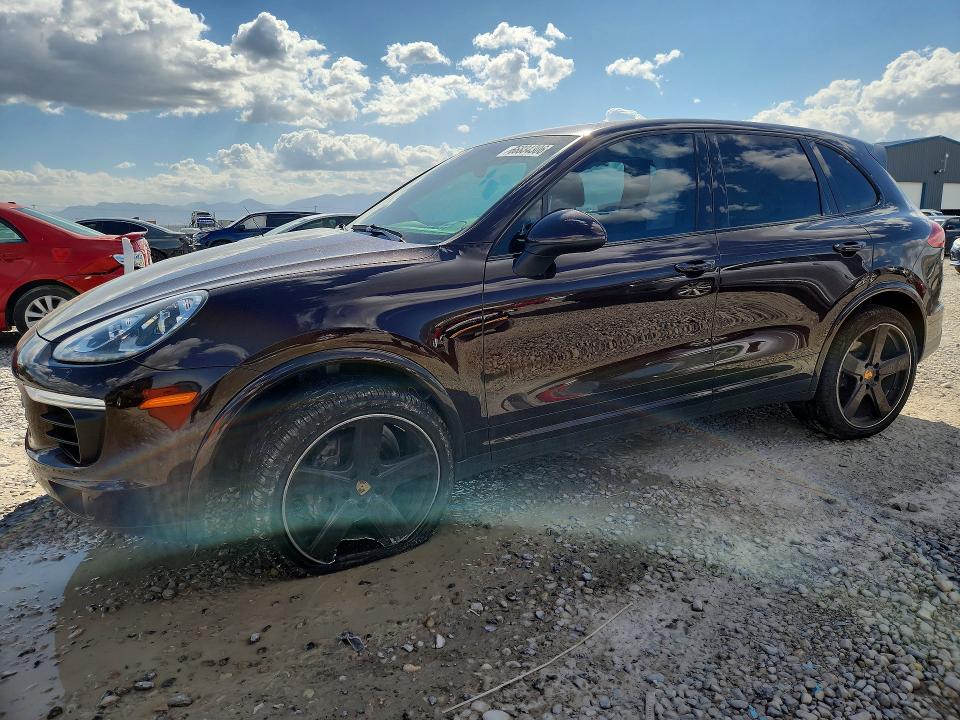 PORSCHE CAYENNE 2018 with VIN WP1AA2A23JKA06389 - Photo from auction