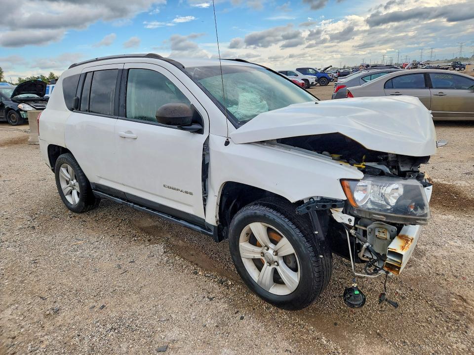 صورة رقم 4 من المزاد - 2016 JEEP COMPASS مع VIN 1C4NJCBA0GD793829