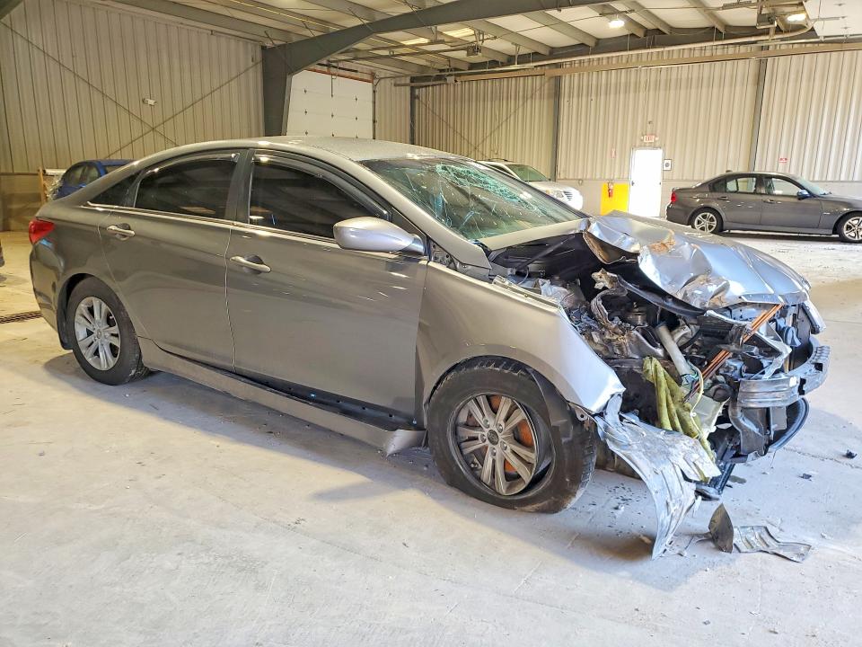 Снимка 4 от търг – 2012 HYUNDAI SONATA с VIN 5NPEB4ACXCH412529