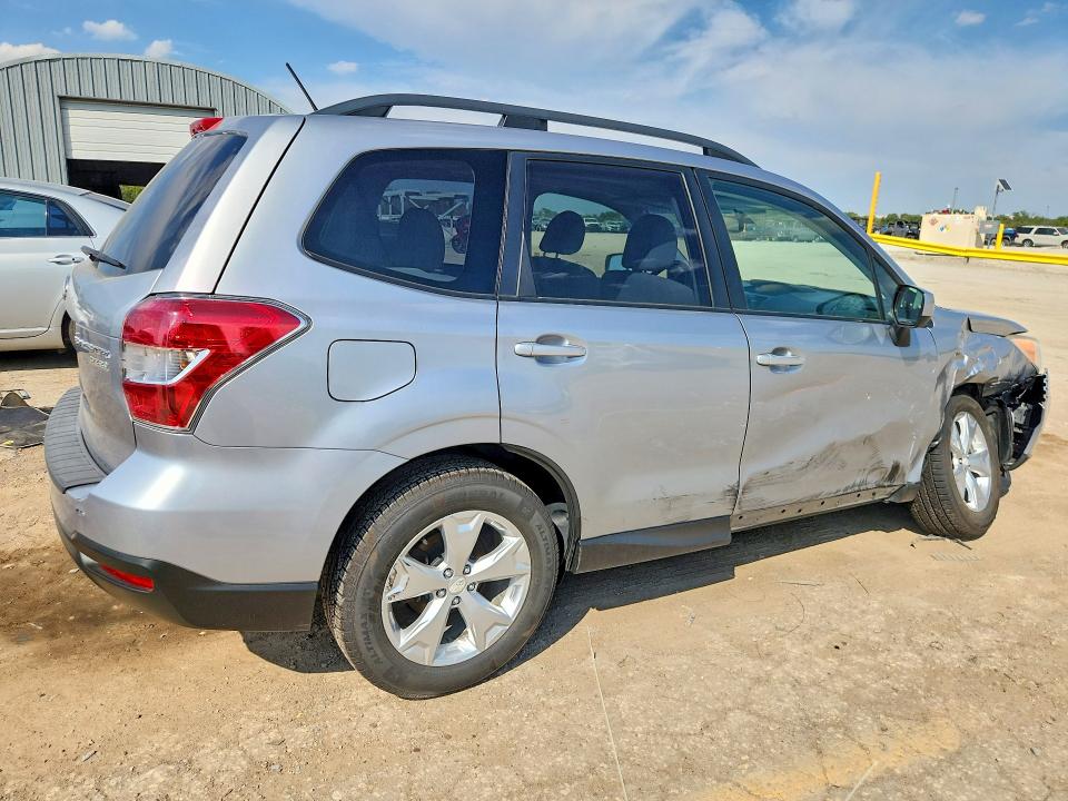 Photo 3 from auction – 2014 SUBARU FORESTER with VIN JF2SJAEC2EH449141