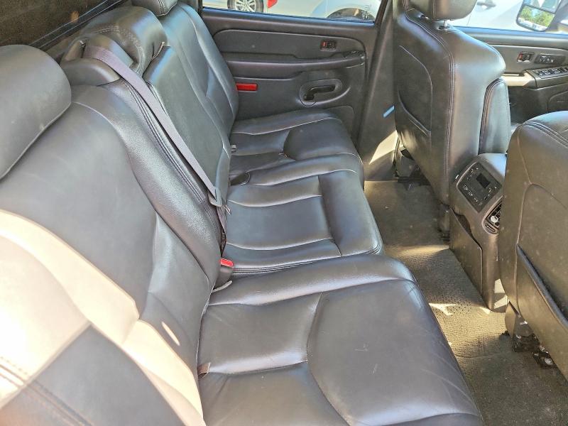 Photo 10 from auction – 2005 GMC SIERRA with VIN 1GTHK23U85F823366