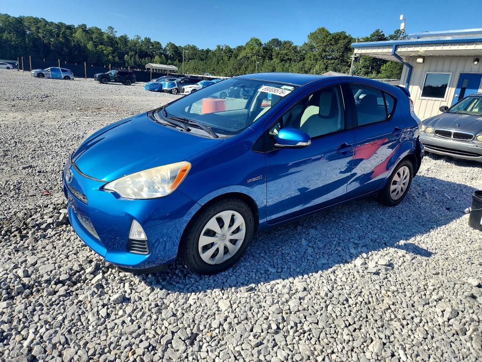 Photo 1 from auction – 2013 TOYOTA PRIUS C with VIN JTDKDTB33D1546328