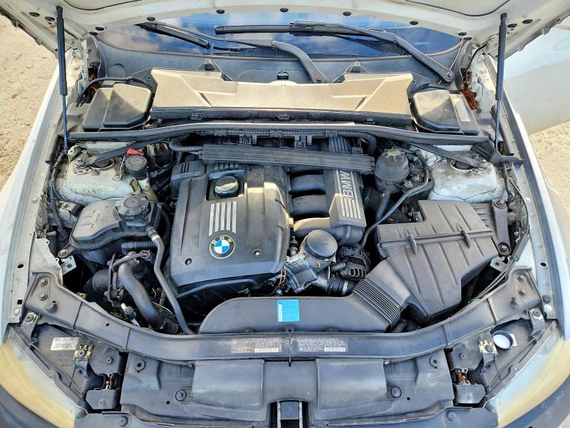 Photo 11 from auction – 2010 BMW 328 with VIN WBAPK5C54AA648737