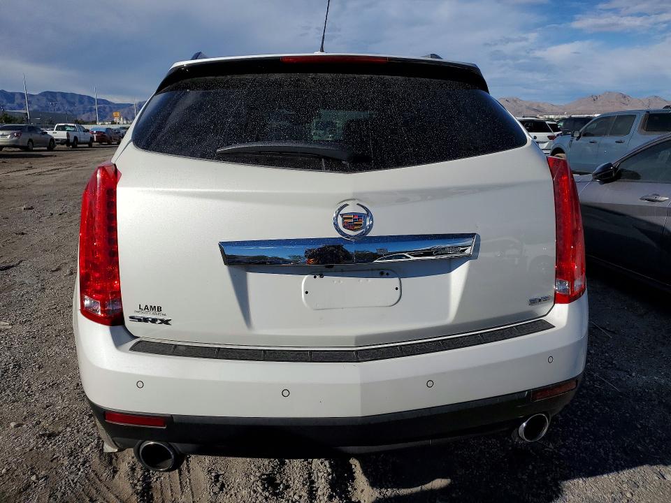Photo 6 from auction – 2015 CADILLAC SRX with VIN 3GYFNCE34FS529558