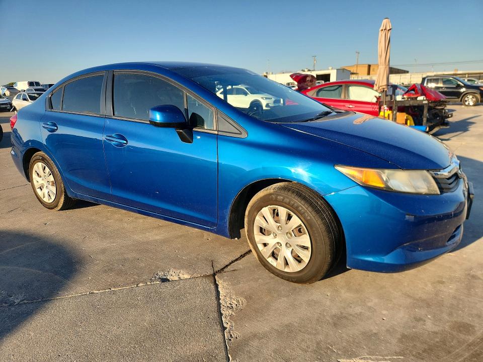 Photo 4 from auction – 2012 HONDA CIVIC with VIN 19XFB2F57CE322777
