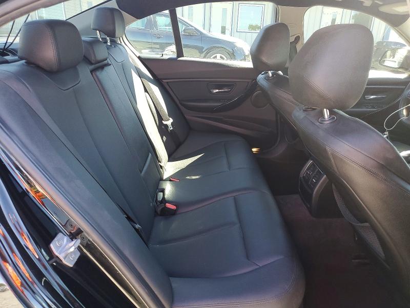 صورة رقم 10 من المزاد - 2018 BMW 320 مع VIN WBA8A9C57JAH14781