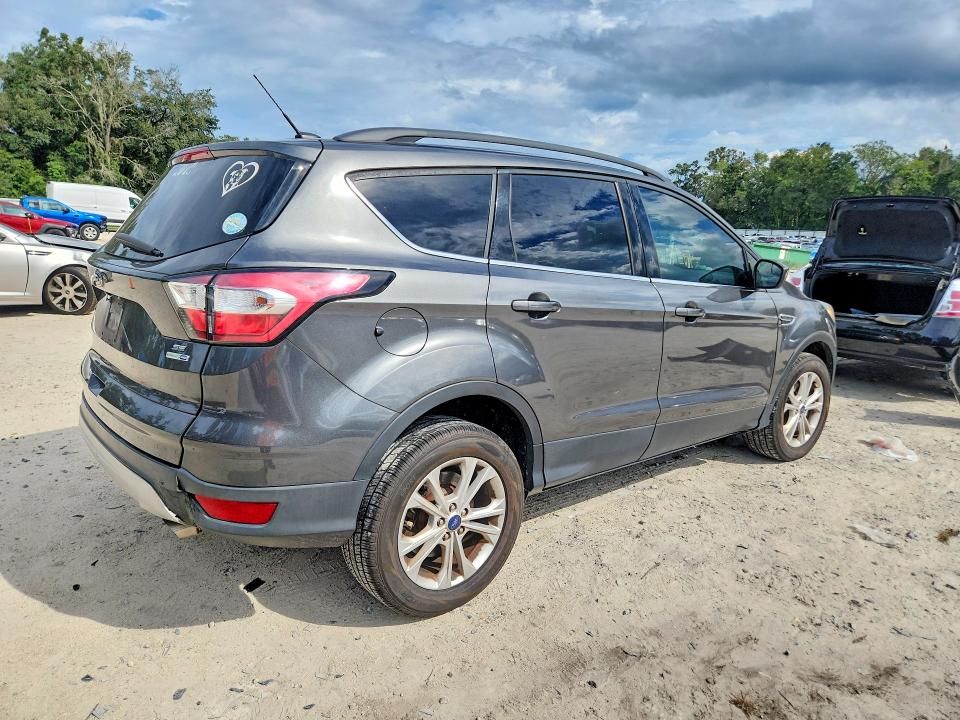 Фото 3 с аукциона – 2018 FORD ESCAPE с VIN 1FMCU9GD4JUA75305