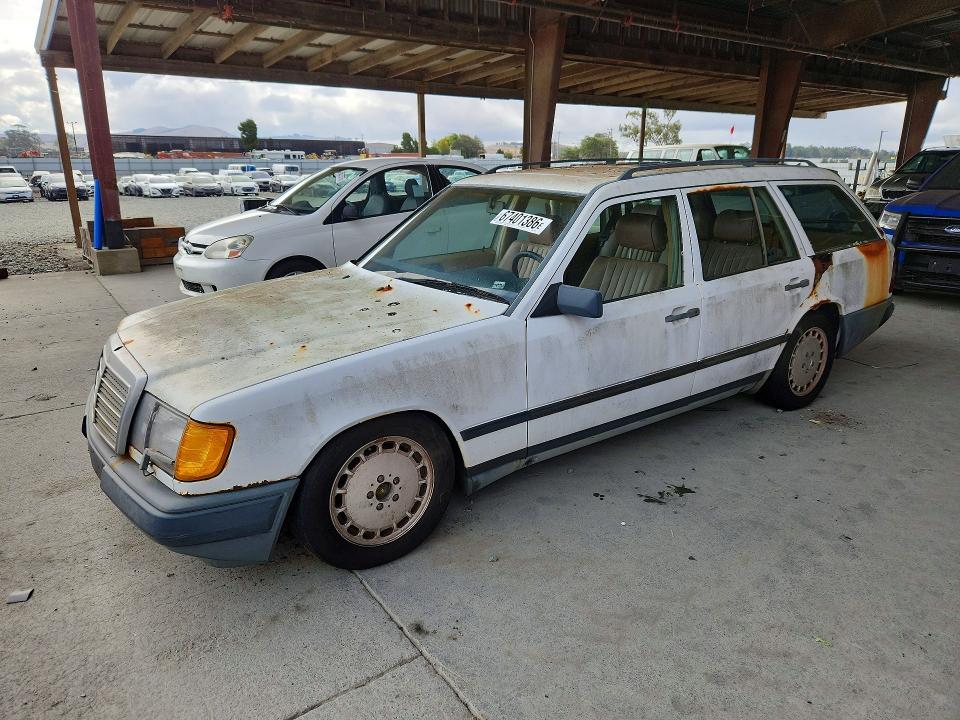 1988 MERCEDES-BENZ 300