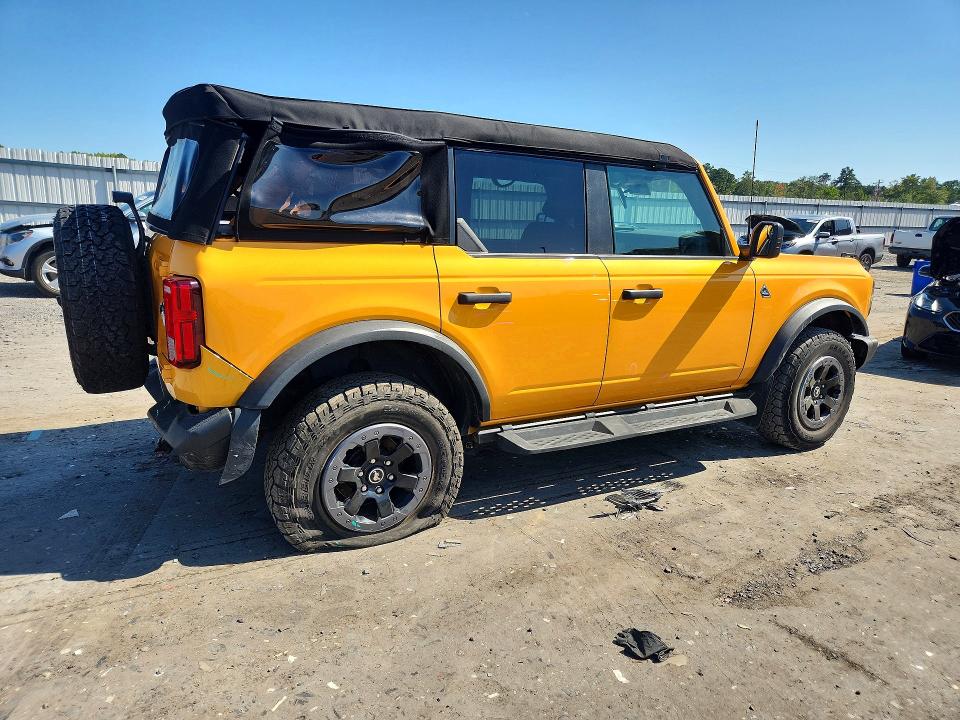 Photo 3 from auction – 2022 FORD BRONCO with VIN 1FMDE5BH2NLA86898