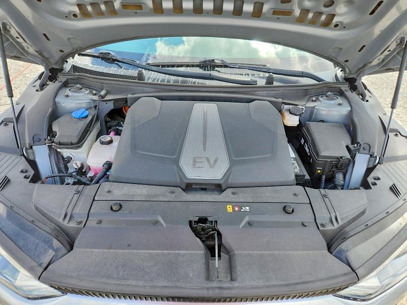 Фото 11 с аукциона – 2022 KIA EV6 с VIN KNDC34LA5N5044778