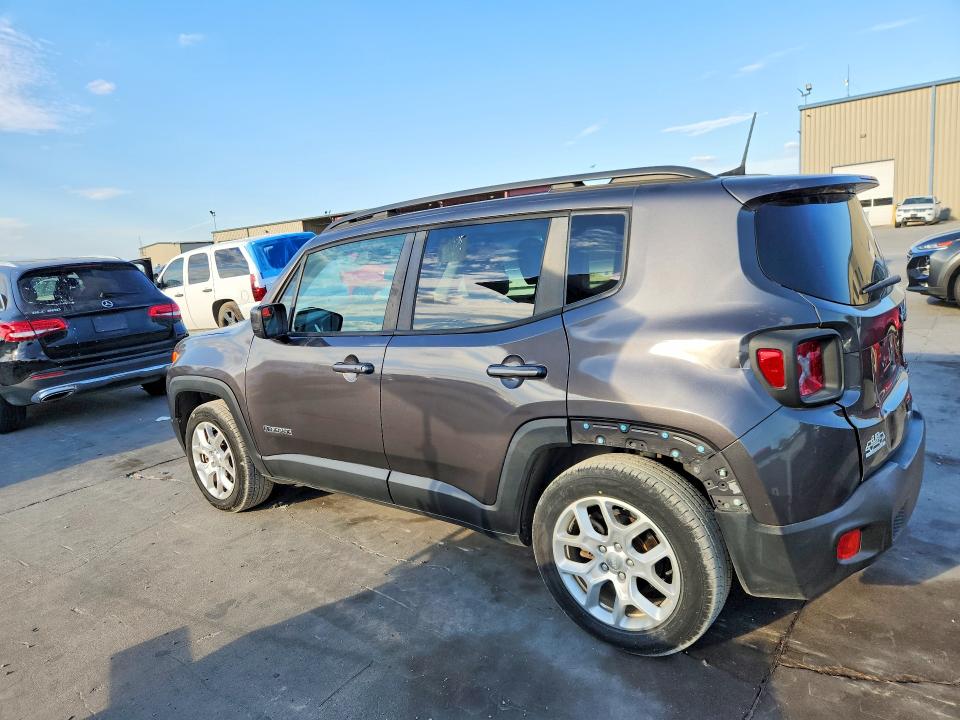 Фото 2 с аукциона – 2018 JEEP RENEGADE с VIN ZACCJABB5JPJ40116
