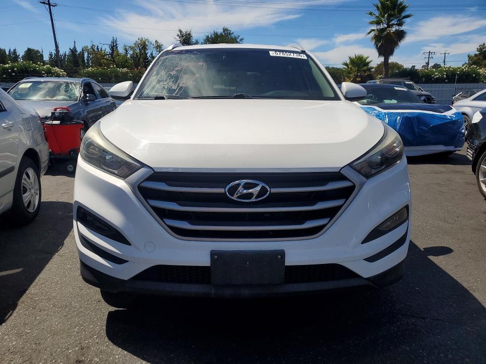 Photo 5 from auction – 2018 HYUNDAI TUCSON with VIN KM8J33A40JU639824