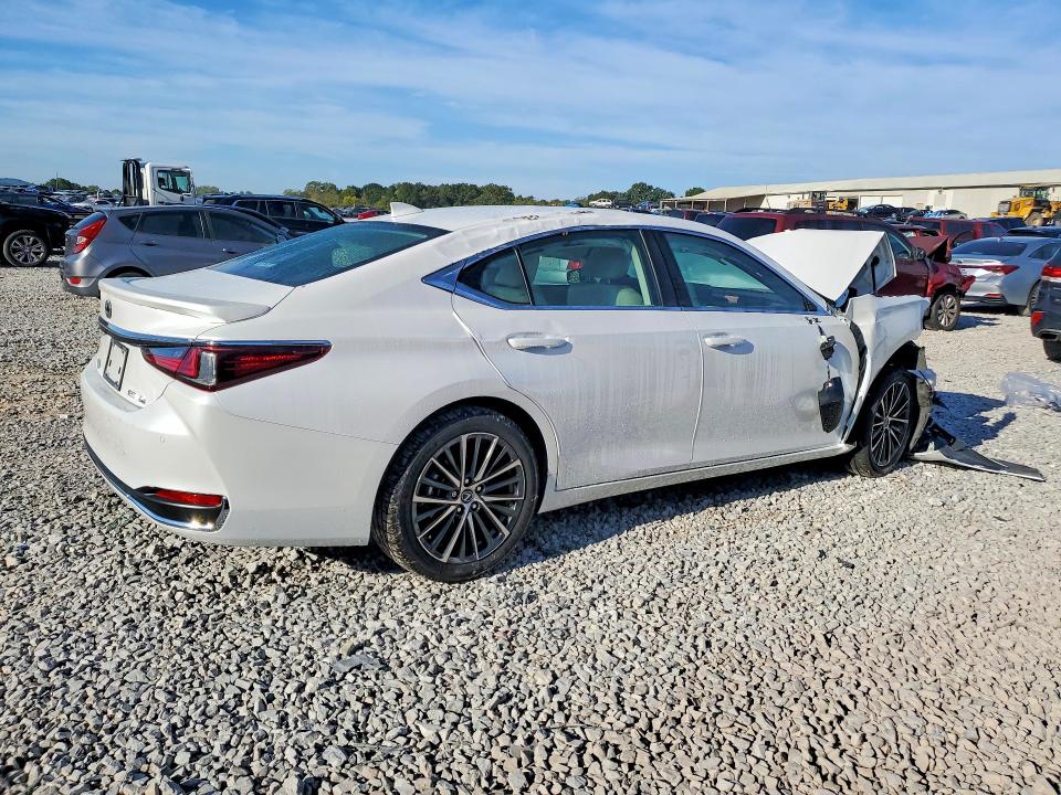 Foto 3 de la subasta – 2025 LEXUS ES 300H con VIN 58ADA1C10SU062720