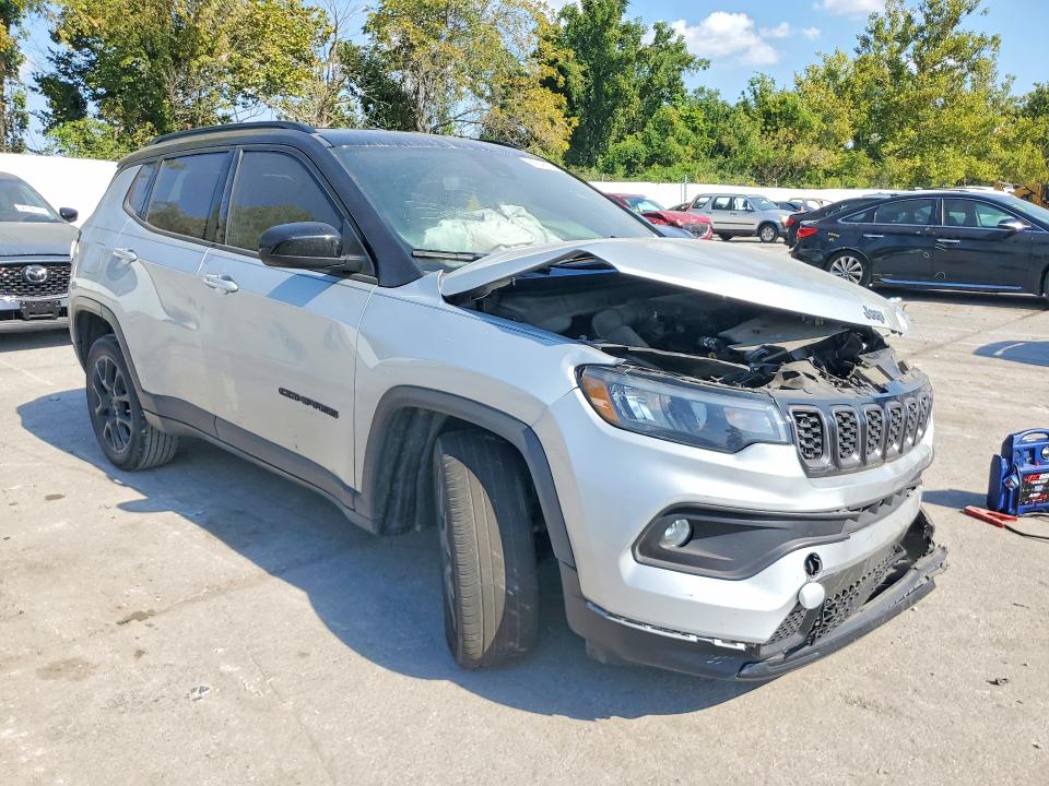 صورة رقم 4 من المزاد - 2024 JEEP COMPASS مع VIN 3C4NJDBN9RT142561