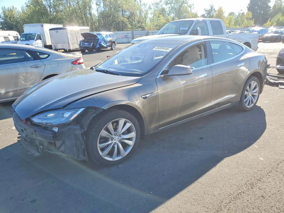 TESLA MODEL S 2015 con VIN 5YJSA1H28FF095144 - Foto de la subasta