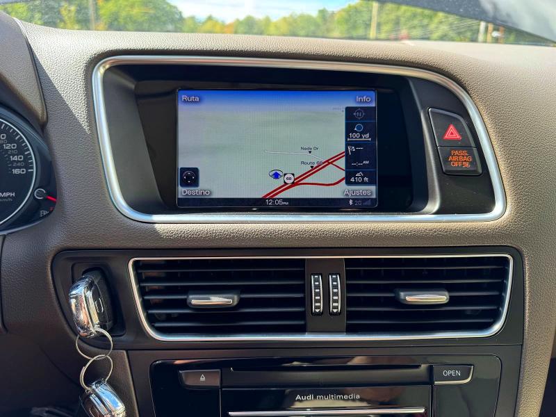 Foto 8 de la subasta – 2016 AUDI Q5 con VIN WA1C2AFP5GA005520