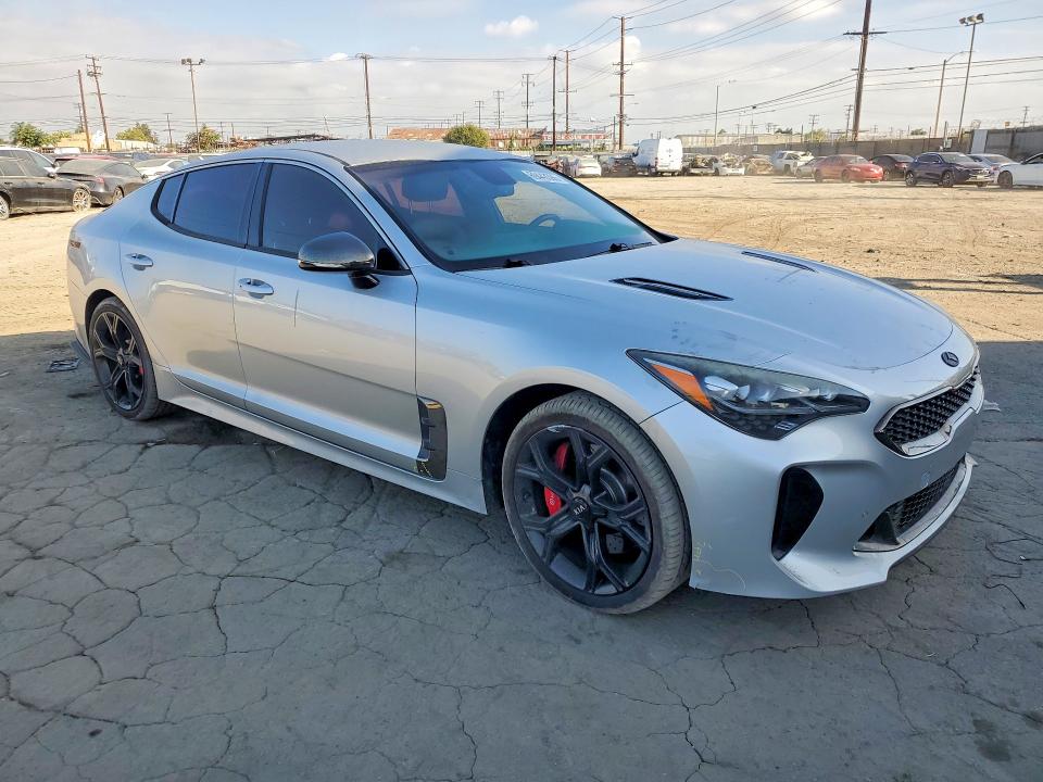 Foto 4 de la subasta – 2018 KIA STINGER con VIN KNAE35LC3J6028984
