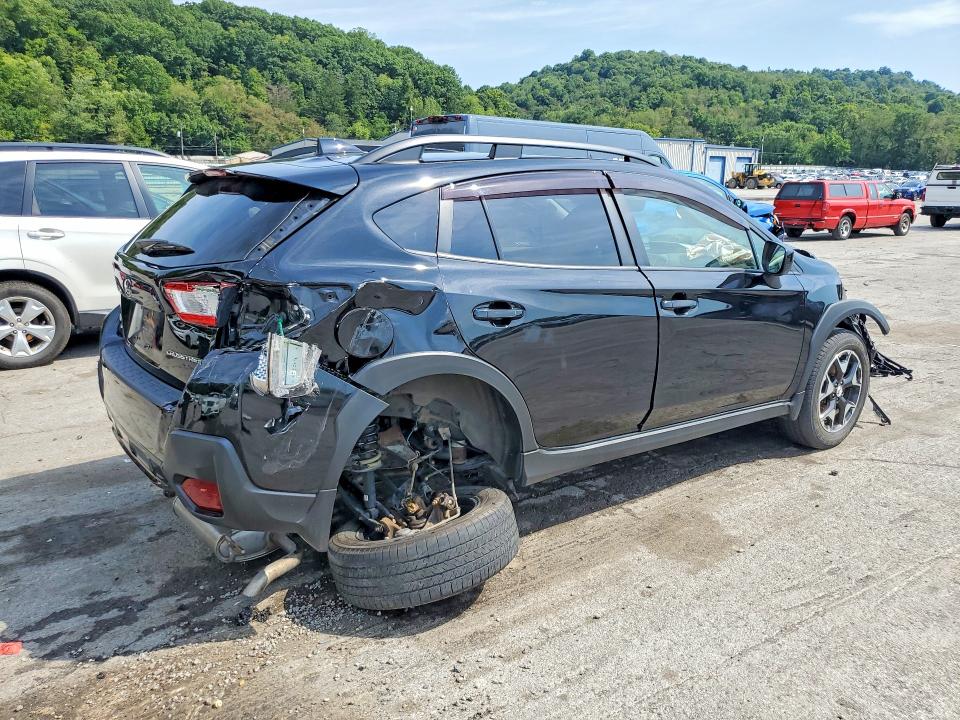 Photo 3 from auction – 2018 SUBARU CROSSTREK with VIN JF2GTABC2JH299336