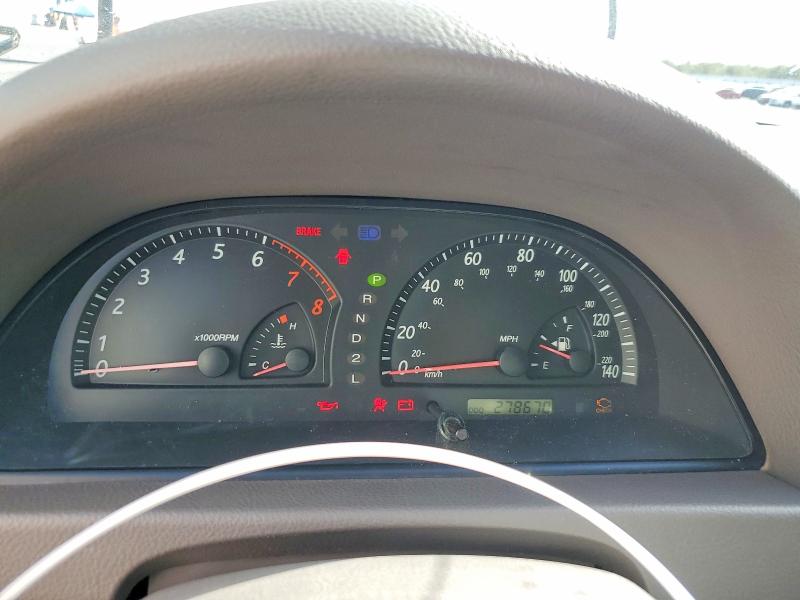Снимка 9 от търг – 2002 TOYOTA CAMRY с VIN JTDBE32K820102661