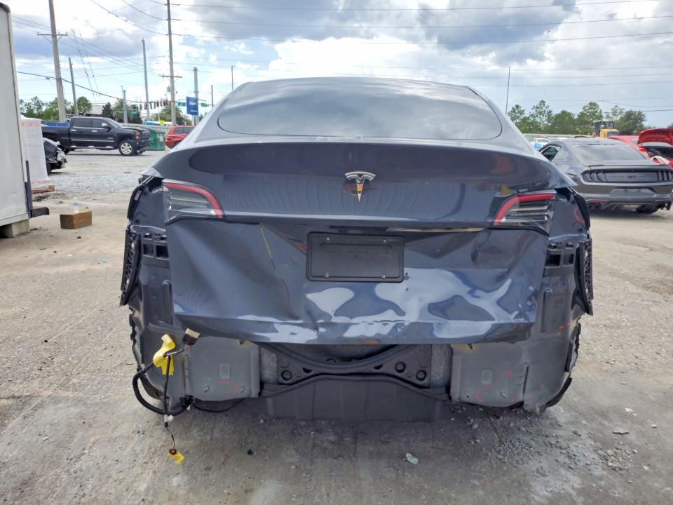 Фото 6 с аукциона – 2024 TESLA MODEL Y с VIN 7SAYGDED8RF016305