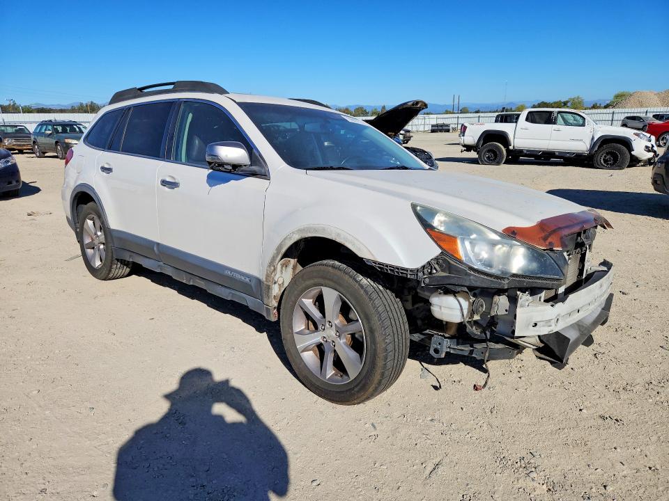 Снимка 4 от търг – 2013 SUBARU OUTBACK с VIN 4S4BRDSC5D2263121