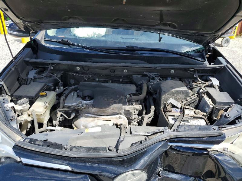 Photo 12 from auction – 2017 TOYOTA RAV4 with VIN 2T3DFREV4HW633990