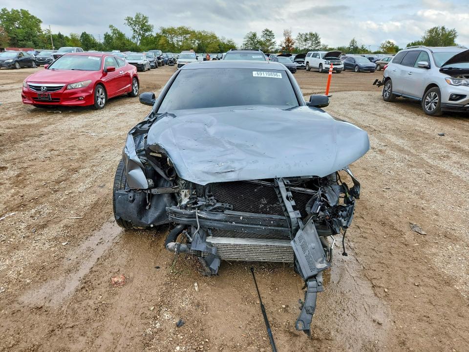 Снимка 5 от търг – 2013 AUDI A4 с VIN WAUFFAFL1DN025978