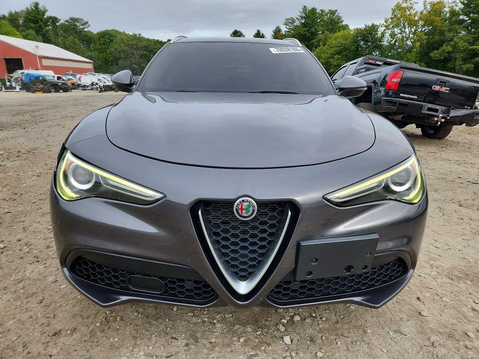 Снимка 5 от търг – 2019 ALFA ROMEO STELVIO с VIN ZASPAJAN6K7C71352