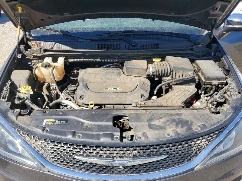 Photo 12 from auction – 2018 CHRYSLER PACIFICA with VIN 2C4RC1GG5JR259811
